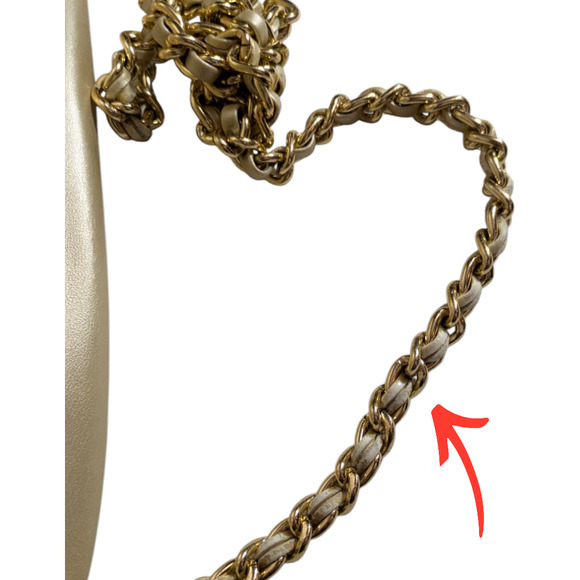 GIANI BERNINI - Gold Purse - Handbag -10x8x3 - Chain and Leather Strap - Picture 10 of 12